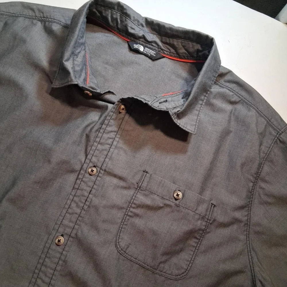 Mens The North Face gray button-up shirt  workwear vibes utilitarian